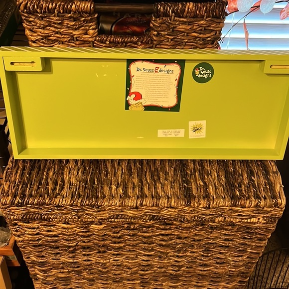 NWT GRINCH WALL ART💗💗💗 - Picture 4 of 4